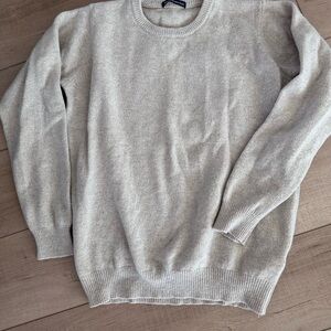 Brandy Melville Women's Crewneck Sweater in Light Gray